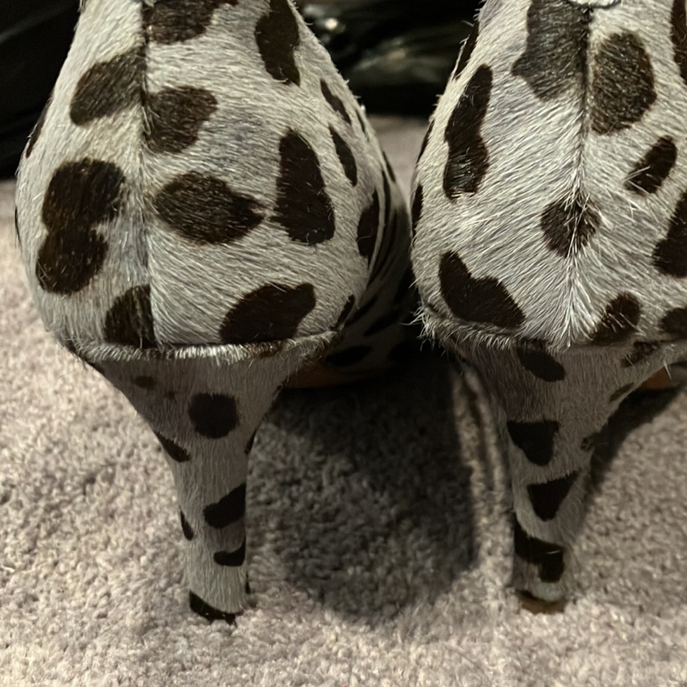 Like new calf hair heels - Picture 3 of 4